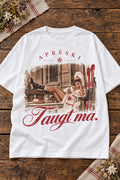 Damen Oversize-T-Shirt Après-Ski Vintage in Weiß mit sepiafarbenem Frontmotiv auf Altholztisch