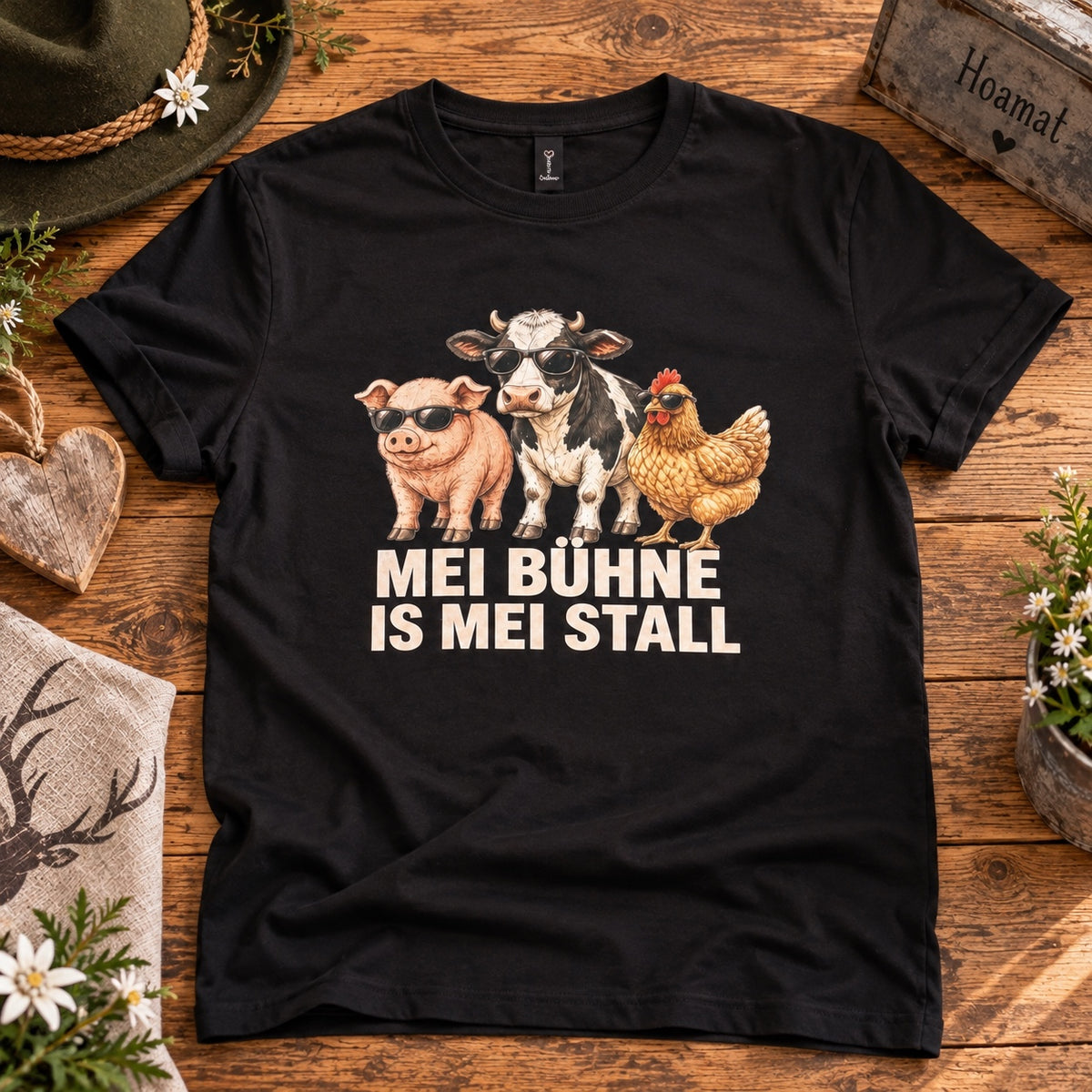 Schwarzes Damenshirt mit Schwein, Kuh und Huhn und Aufdruck Mei Bühne is mei Stall