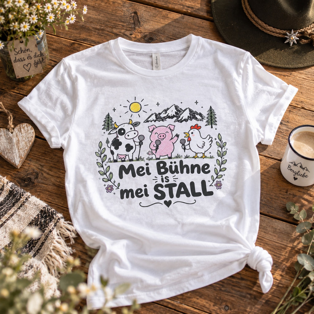 Weißes Damenshirt mit Kuh, Schwein, Huhn und Schriftzug Mei Bühne is mei Stall